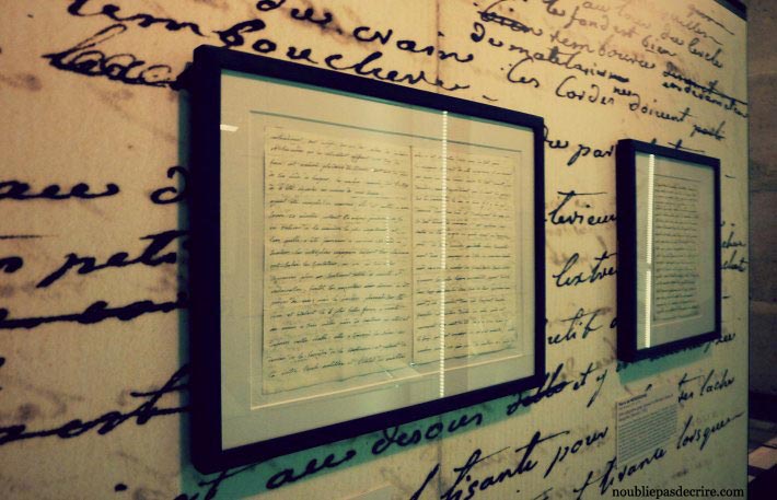 cadre au musée des lettres